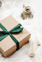 Load image into Gallery viewer, Botanical Candle trio gift set