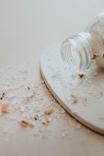 Load image into Gallery viewer, Unwind Botanical Bath salts