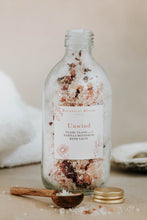 Load image into Gallery viewer, Unwind Botanical Bath salts
