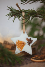 Load image into Gallery viewer, Scented Botanical wax star in a gift bag