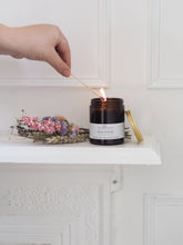 Load image into Gallery viewer, Rose &amp; Oud candle